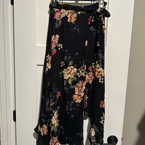 ILLA ILLA Women Long Skirt Size S